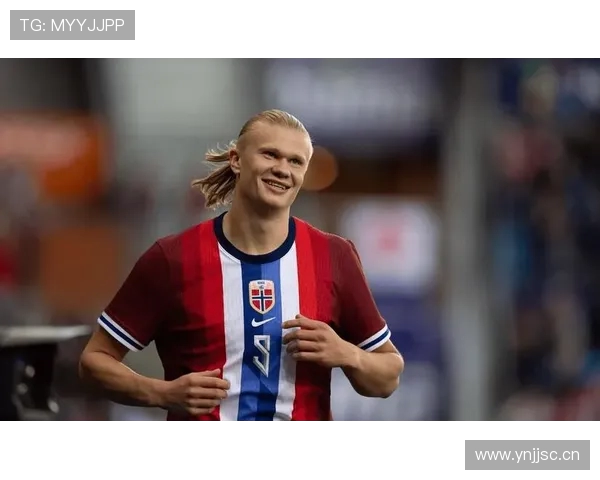 英格兰前国门调侃哈兰德带球吸引三人包夹仍轻松甩开